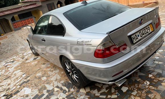 Acheter Occasion Voiture BMW 2-Series Gris à Lomé, Togo Acheter Occasion Voiture BMW 2-Series Gris à Lomé, Togo