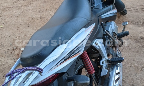 Acheter Occasion Moto Haojue Lucky Blanc à Lomé, Togo Acheter Occasion Moto Haojue Lucky Blanc à Lomé, Togo