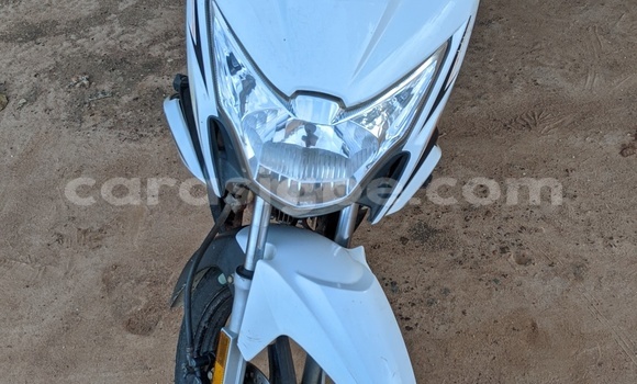 Acheter Occasion Moto Haojue Lucky Blanc à Lomé, Togo Acheter Occasion Moto Haojue Lucky Blanc à Lomé, Togo
