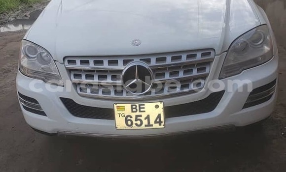 Acheter Occasion Voiture Mercedes‒Benz ML–Class Blanc à Lomé, Togo Acheter Occasion Voiture Mercedes‒Benz ML–Class Blanc à Lomé, Togo