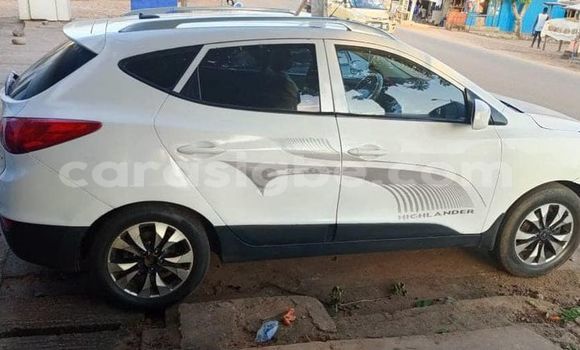 Acheter Occasion Voiture Hyundai Tucson Blanc à Lomé, Togo Acheter Occasion Voiture Hyundai Tucson Blanc à Lomé, Togo