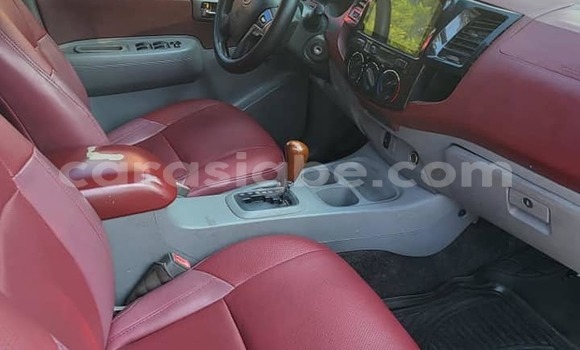 Acheter Occasion Voiture Toyota Hilux Blanc à Lomé, Togo Acheter Occasion Voiture Toyota Hilux Blanc à Lomé, Togo