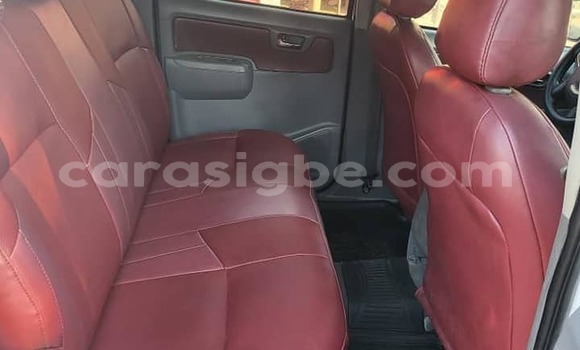 Acheter Occasion Voiture Toyota Hilux Blanc à Lomé, Togo Acheter Occasion Voiture Toyota Hilux Blanc à Lomé, Togo