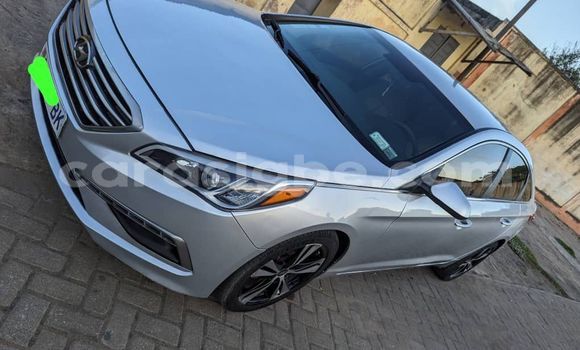 Buy Used Hyundai Sonata Silver Car in Lome in Togo Buy Used Hyundai Sonata Silver Car in Lome in Togo