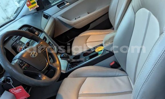 Buy Used Hyundai Sonata Silver Car in Lome in Togo Buy Used Hyundai Sonata Silver Car in Lome in Togo