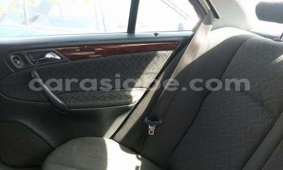 Buy Used Mercedes‒Benz C–Class Silver Car in Lome in Togo Buy Used Mercedes‒Benz C–Class Silver Car in Lome in Togo