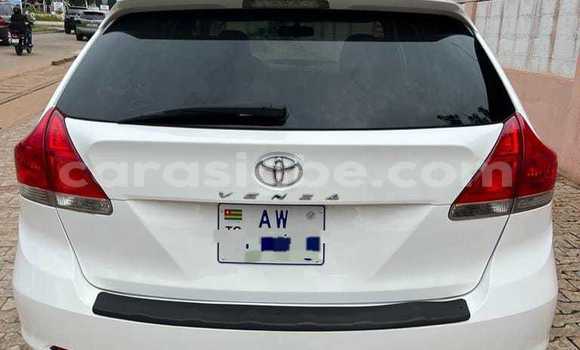 Buy Used Toyota Venza White Car in Lome in Togo Buy Used Toyota Venza White Car in Lome in Togo