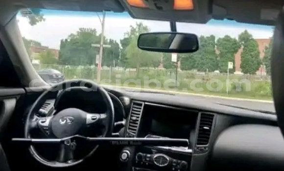 Acheter Occasion Voiture Infiniti FX Noir à Lomé, Togo Acheter Occasion Voiture Infiniti FX Noir à Lomé, Togo