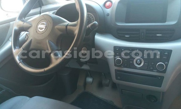 Buy Used Nissan Tino Silver Car in Lome in Togo Buy Used Nissan Tino Silver Car in Lome in Togo
