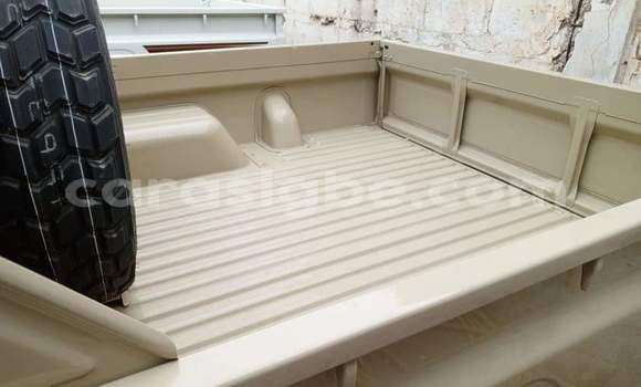 Buy Used Toyota Land Cruiser Beige Car in Lome in Togo Buy Used Toyota Land Cruiser Beige Car in Lome in Togo