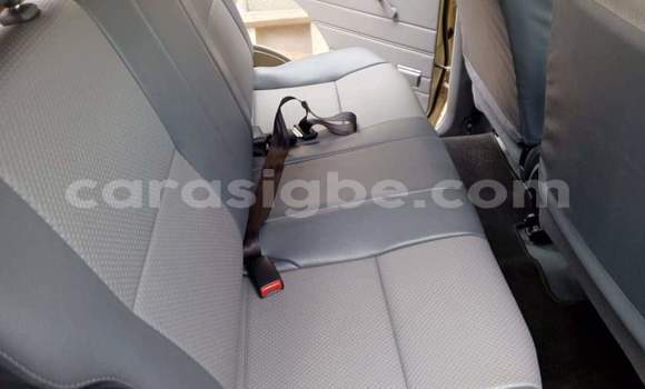 Buy Used Toyota Land Cruiser Beige Car in Lome in Togo Buy Used Toyota Land Cruiser Beige Car in Lome in Togo