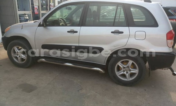 Buy Used Toyota RAV4 Silver Car in Lome in Togo Buy Used Toyota RAV4 Silver Car in Lome in Togo