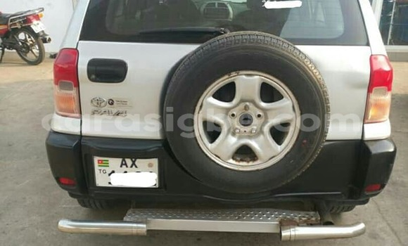Buy Used Toyota RAV4 Silver Car in Lome in Togo Buy Used Toyota RAV4 Silver Car in Lome in Togo