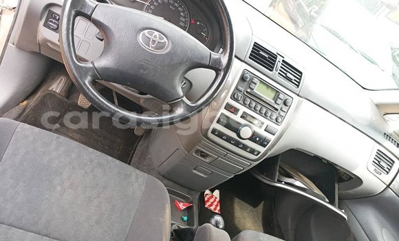Buy Used Toyota Avensis Silver Car in Lome in Togo Buy Used Toyota Avensis Silver Car in Lome in Togo