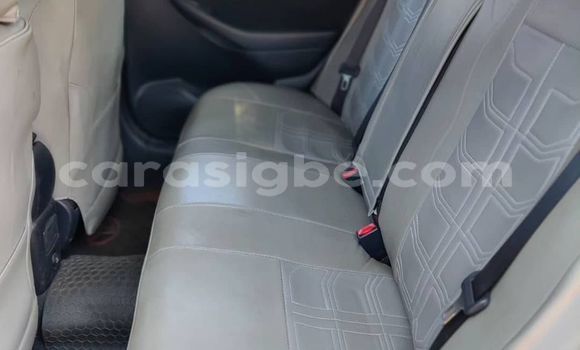 Buy Used Toyota Avensis Black Car in Lome in Togo Buy Used Toyota Avensis Black Car in Lome in Togo