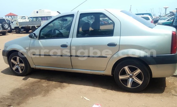 Buy Used Dacia Logan Silver Car in Lome in Togo Buy Used Dacia Logan Silver Car in Lome in Togo