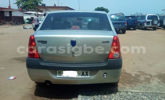 Buy Used Dacia Logan Silver Car in Lome in Togo Buy Used Dacia Logan Silver Car in Lome in Togo