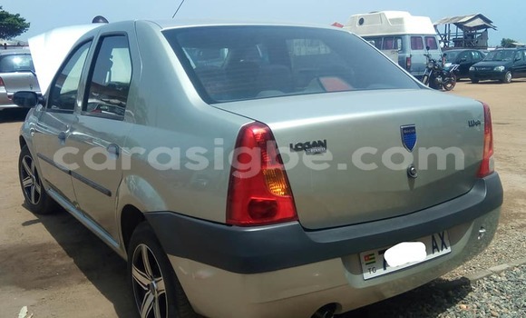 Buy Used Dacia Logan Silver Car in Lome in Togo Buy Used Dacia Logan Silver Car in Lome in Togo