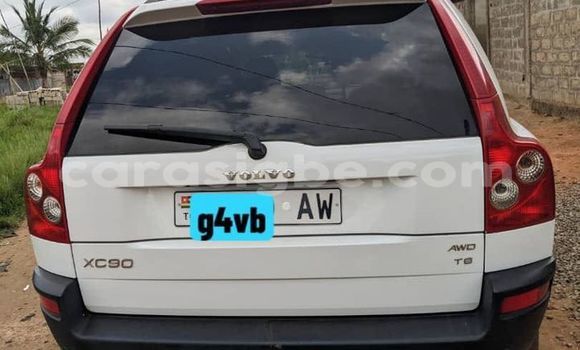 Buy Used Volvo XC40 White Car in Lome in Togo Buy Used Volvo XC40 White Car in Lome in Togo