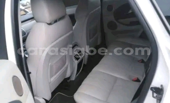 Buy Used Range Rover Range Rover White Car in Lome in Togo Buy Used Range Rover Range Rover White Car in Lome in Togo