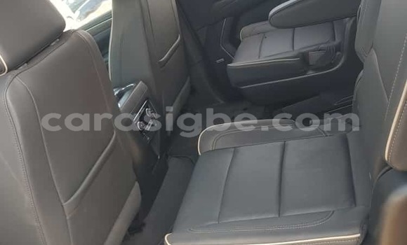 Acheter Occasion Voiture Chevrolet Suburban Blanc à Lomé, Maritime Acheter Occasion Voiture Chevrolet Suburban Blanc à Lomé, Maritime