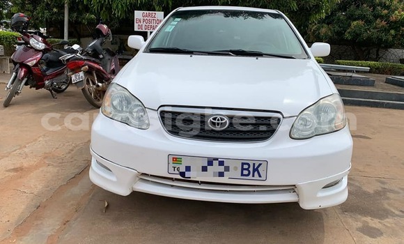 Acheter Occasion Voiture Toyota Corolla Blanc à Lomé, Togo