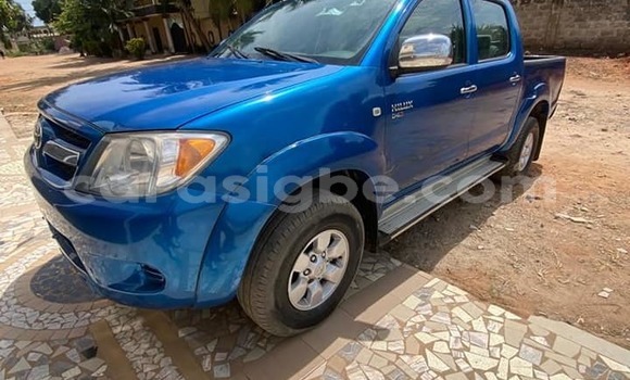 Buy Used Toyota Hilux Blue Car in Aneho in Maritime Buy Used Toyota Hilux Blue Car in Aneho in Maritime