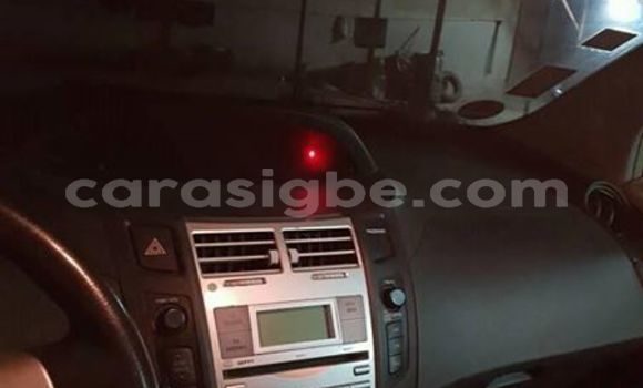 Acheter Occasion Voiture Toyota Vitz Gris à Lomé, Togo Acheter Occasion Voiture Toyota Vitz Gris à Lomé, Togo