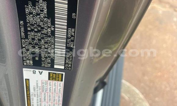 Buy Used Toyota FJ Cruiser Silver Car in Lome in Togo Buy Used Toyota FJ Cruiser Silver Car in Lome in Togo