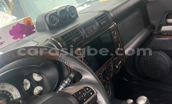 Buy Used Toyota FJ Cruiser Silver Car in Lome in Togo Buy Used Toyota FJ Cruiser Silver Car in Lome in Togo