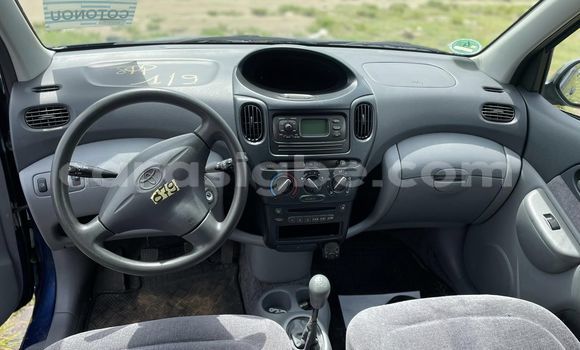 Buy Used Toyota Yaris Blue Car in Lome in Togo Buy Used Toyota Yaris Blue Car in Lome in Togo