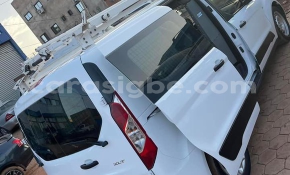 Buy Used FORD MUSTANG White Car in Lome in Maritime Buy Used FORD MUSTANG White Car in Lome in Maritime