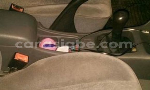 Acheter Occasion Voiture Toyota Avensis Rouge à Lomé, Togo Acheter Occasion Voiture Toyota Avensis Rouge à Lomé, Togo