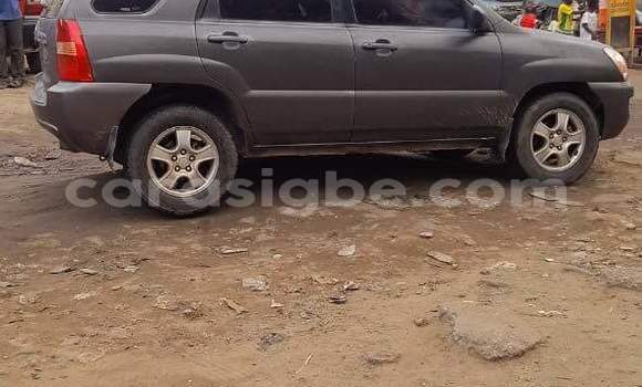 Acheter Occasion Voiture Kia Sportage Blanc à Lomé, Togo Acheter Occasion Voiture Kia Sportage Blanc à Lomé, Togo