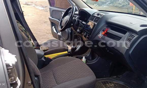 Acheter Occasion Voiture Kia Sportage Blanc à Lomé, Togo Acheter Occasion Voiture Kia Sportage Blanc à Lomé, Togo