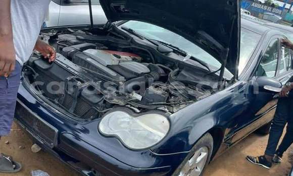 Acheter Occasion Voiture Mercedes-Benz C-Classe Noir à Lomé, Maritime Acheter Occasion Voiture Mercedes-Benz C-Classe Noir à Lomé, Maritime