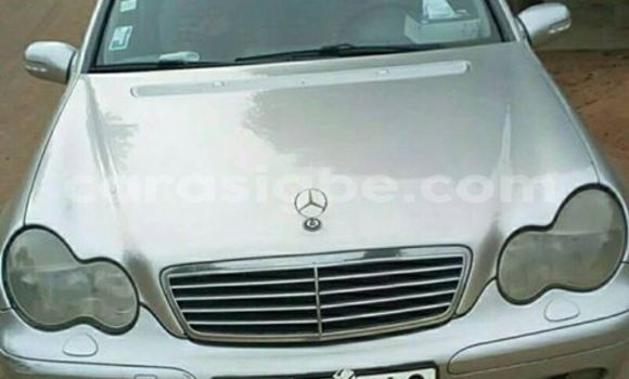 Acheter Occasion Voiture Mercedes‒Benz C-Class Gris à Lomé au Togo Acheter Occasion Voiture Mercedes‒Benz C-Class Gris à Lomé au Togo