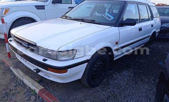 Buy Used Toyota Corolla White Car in Amlame in Plateaux Buy Used Toyota Corolla White Car in Amlame in Plateaux