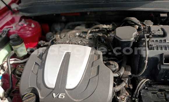 Buy Used Hyundai Santa Fe Red Car in Amlamé in Togo Buy Used Hyundai Santa Fe Red Car in Amlamé in Togo