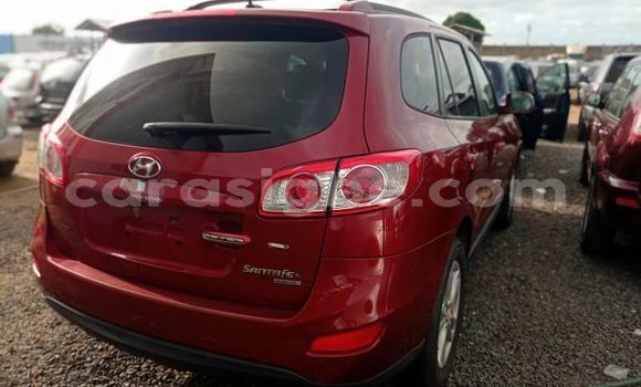 Buy Used Hyundai Santa Fe Red Car in Amlamé in Togo Buy Used Hyundai Santa Fe Red Car in Amlamé in Togo