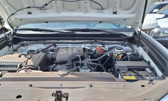 Acheter Occasion Voiture Toyota Land Cruiser Prado Blanc à Lomé, Togo Acheter Occasion Voiture Toyota Land Cruiser Prado Blanc à Lomé, Togo