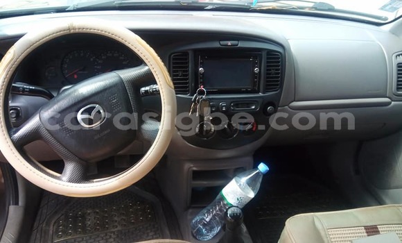Acheter Occasion Voiture Mazda Tribute Gris à Lomé, Togo Acheter Occasion Voiture Mazda Tribute Gris à Lomé, Togo