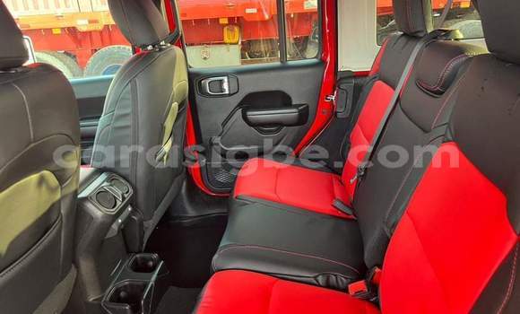 Acheter Occasion Voiture Jeep Wrangler Rouge à Lomé, Togo Acheter Occasion Voiture Jeep Wrangler Rouge à Lomé, Togo