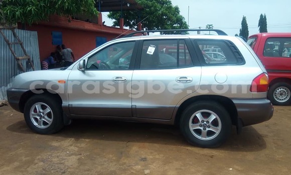 Buy Used Hyundai Santa Fe Silver Car in Lome in Togo Buy Used Hyundai Santa Fe Silver Car in Lome in Togo