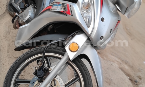 Acheter Occasion Moto Haojue Lucky Blanc à Lomé, Maritime
