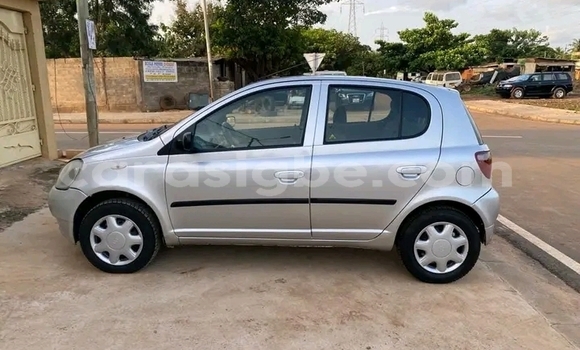 Buy Used Toyota Yaris Silver Car in Lome in Togo Buy Used Toyota Yaris Silver Car in Lome in Togo