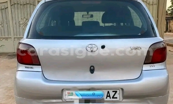 Buy Used Toyota Yaris Silver Car in Lome in Togo Buy Used Toyota Yaris Silver Car in Lome in Togo