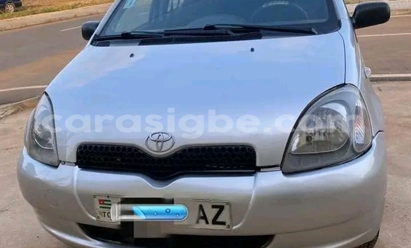 Buy Used Toyota Yaris Silver Car in Lome in Togo Buy Used Toyota Yaris Silver Car in Lome in Togo