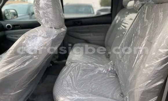 Buy Used Toyota Tacoma Silver Car in Lome in Togo Buy Used Toyota Tacoma Silver Car in Lome in Togo