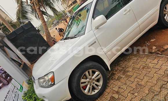 Acheter Occasion Voiture Toyota Highlander Blanc à Lomé, Togo Acheter Occasion Voiture Toyota Highlander Blanc à Lomé, Togo
